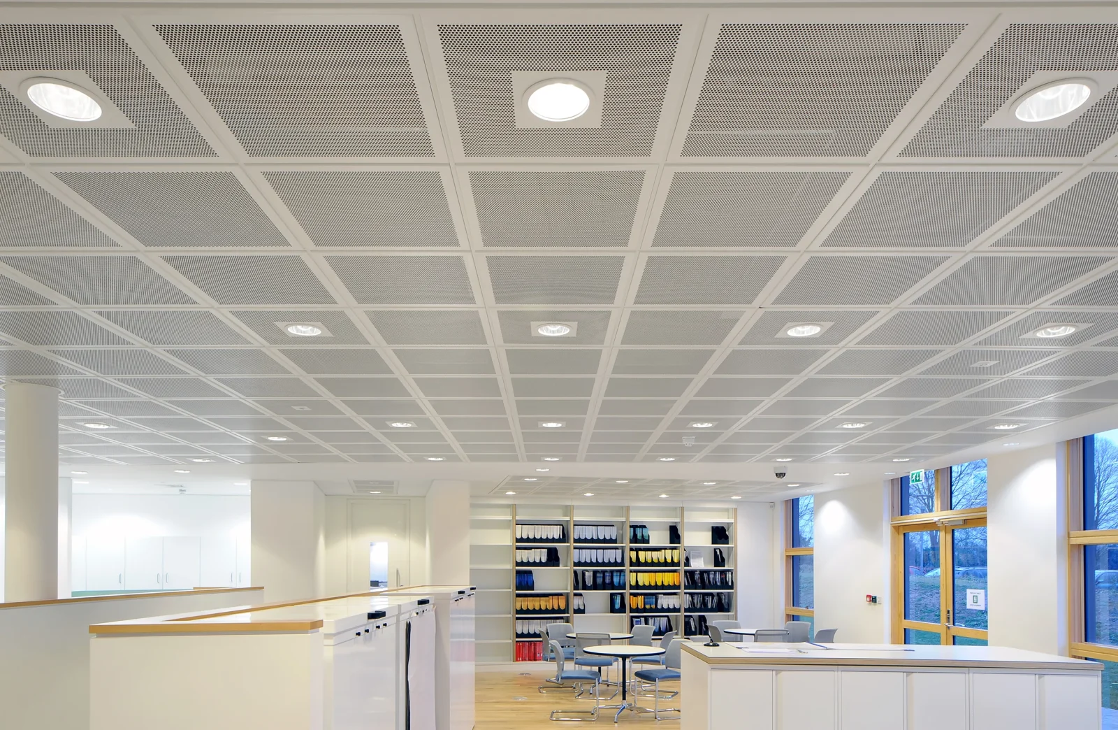 Wall-to-Wall with square tiles