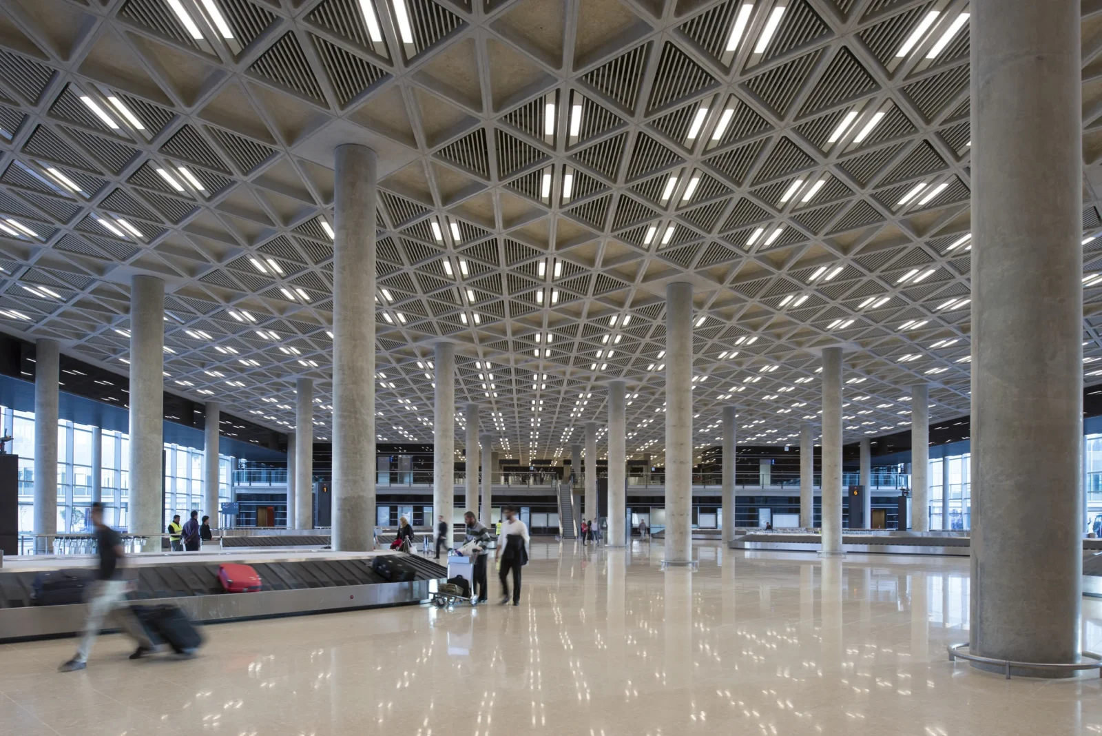 Singlular profiles within building coffers