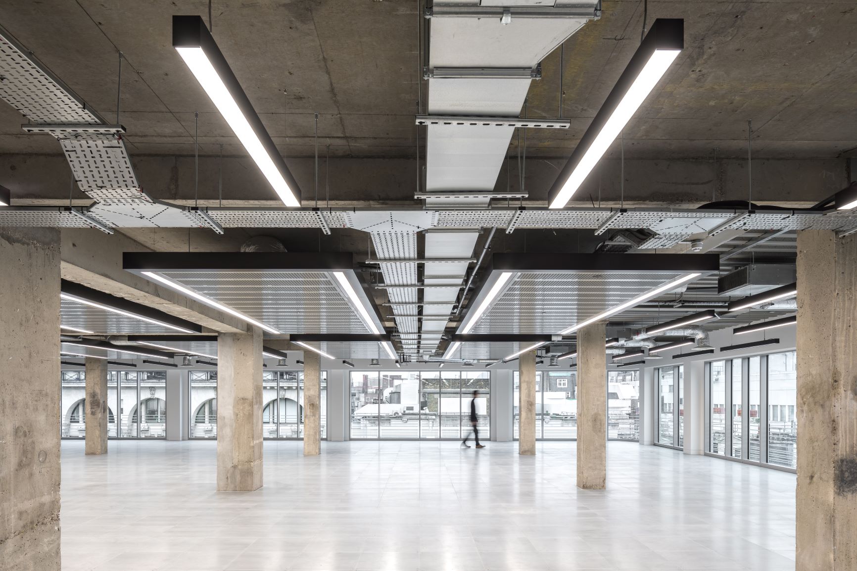 161AH-Sml-330-Com (1).jpg