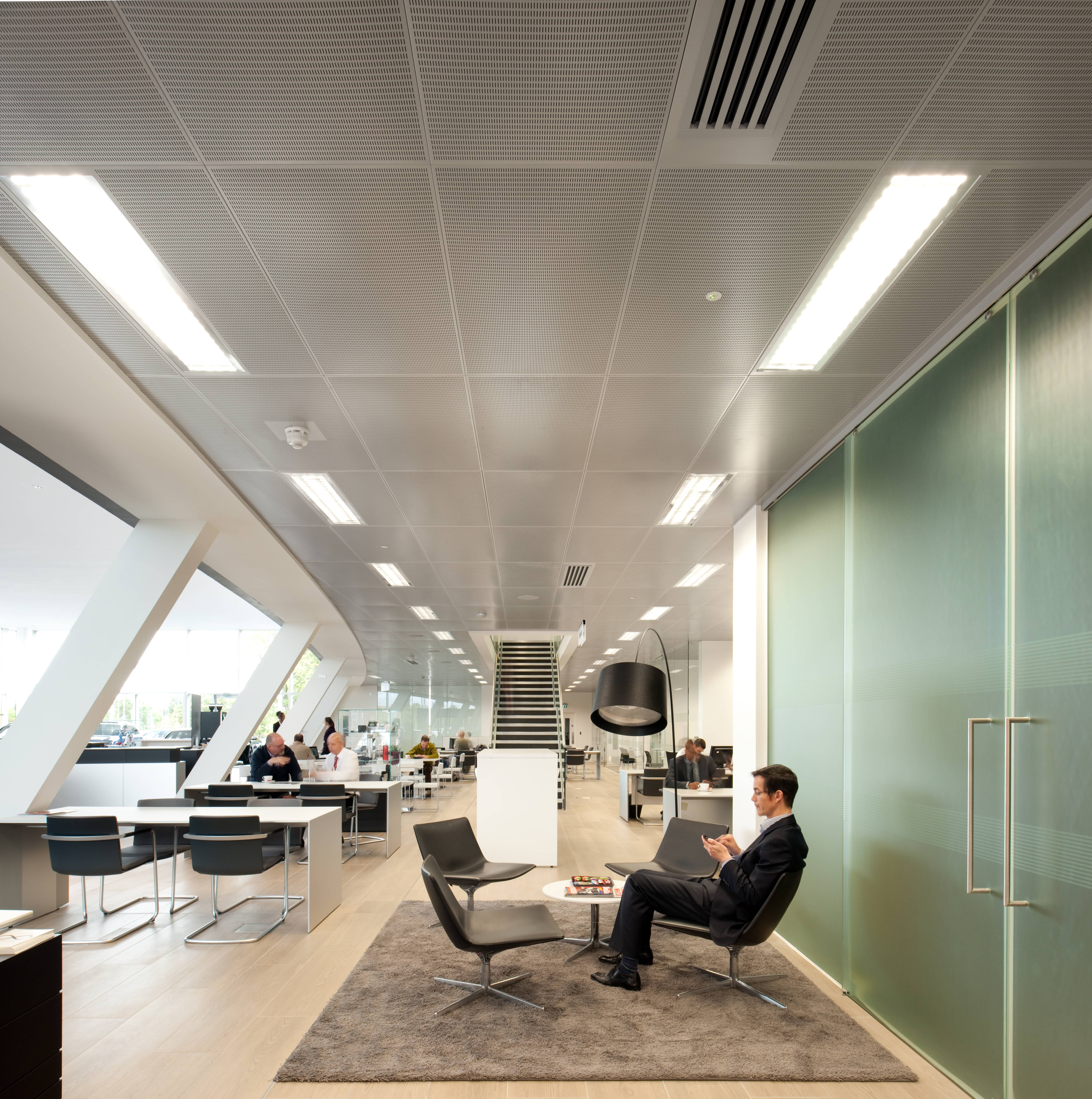 audi-Lrg-200-ret (9)-min.jpg