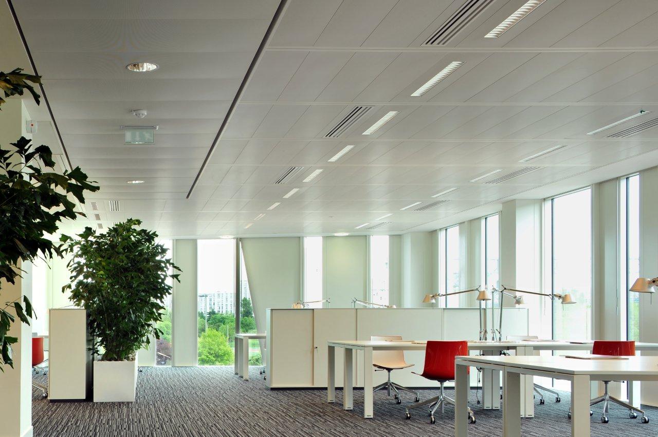 EQW-COM-330P-08© Philip Vile.jpg