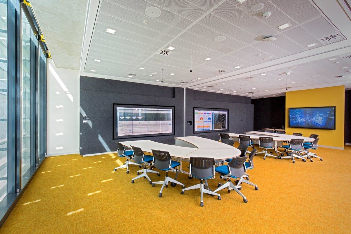 KPMG-Lrg-330-com (3).jpg