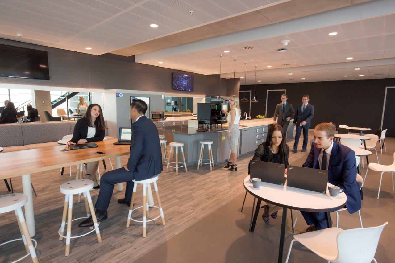 KPMG-Lrg-330-com (4).jpg