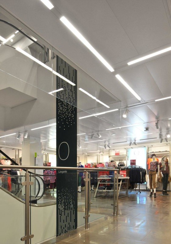 mss-ret-330-005 ©Philip Vile.jpg