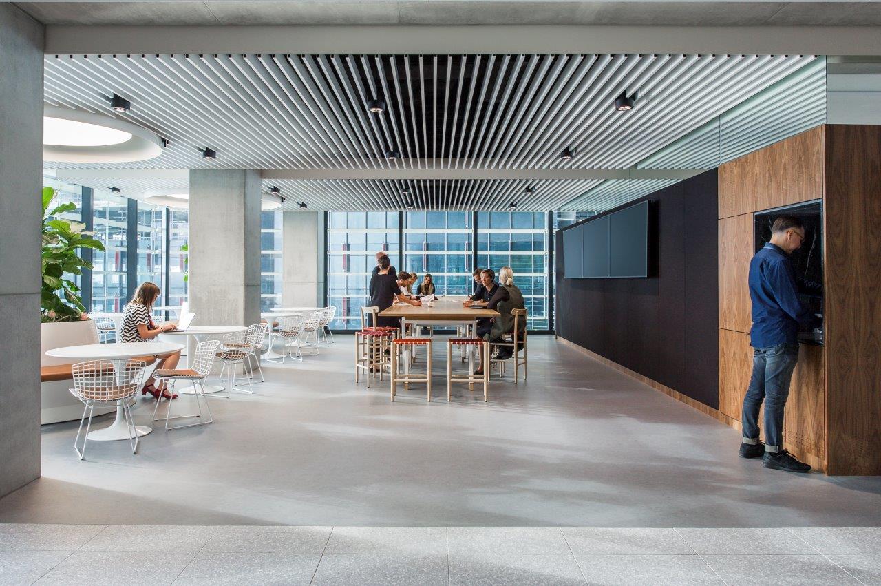 SwissRe-com-bes-00 (9).jpg