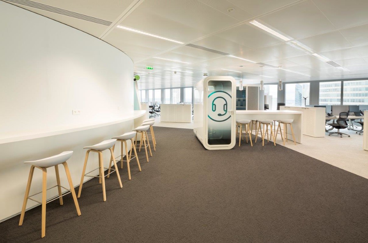 TourMajDel-Lrg-330c-com (2).jpg