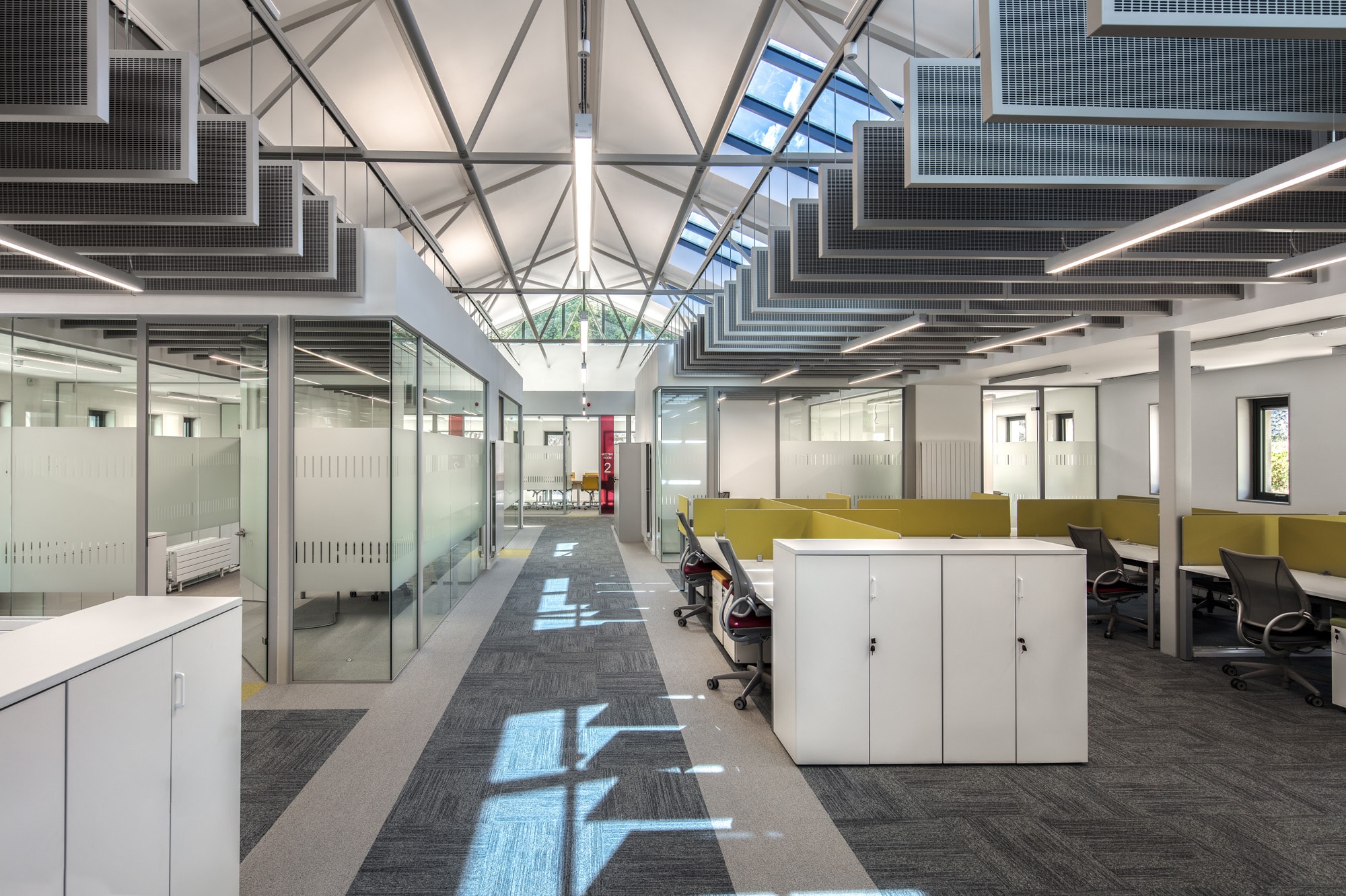 CCC-Med-500-Com (4)OB50-min.jpg