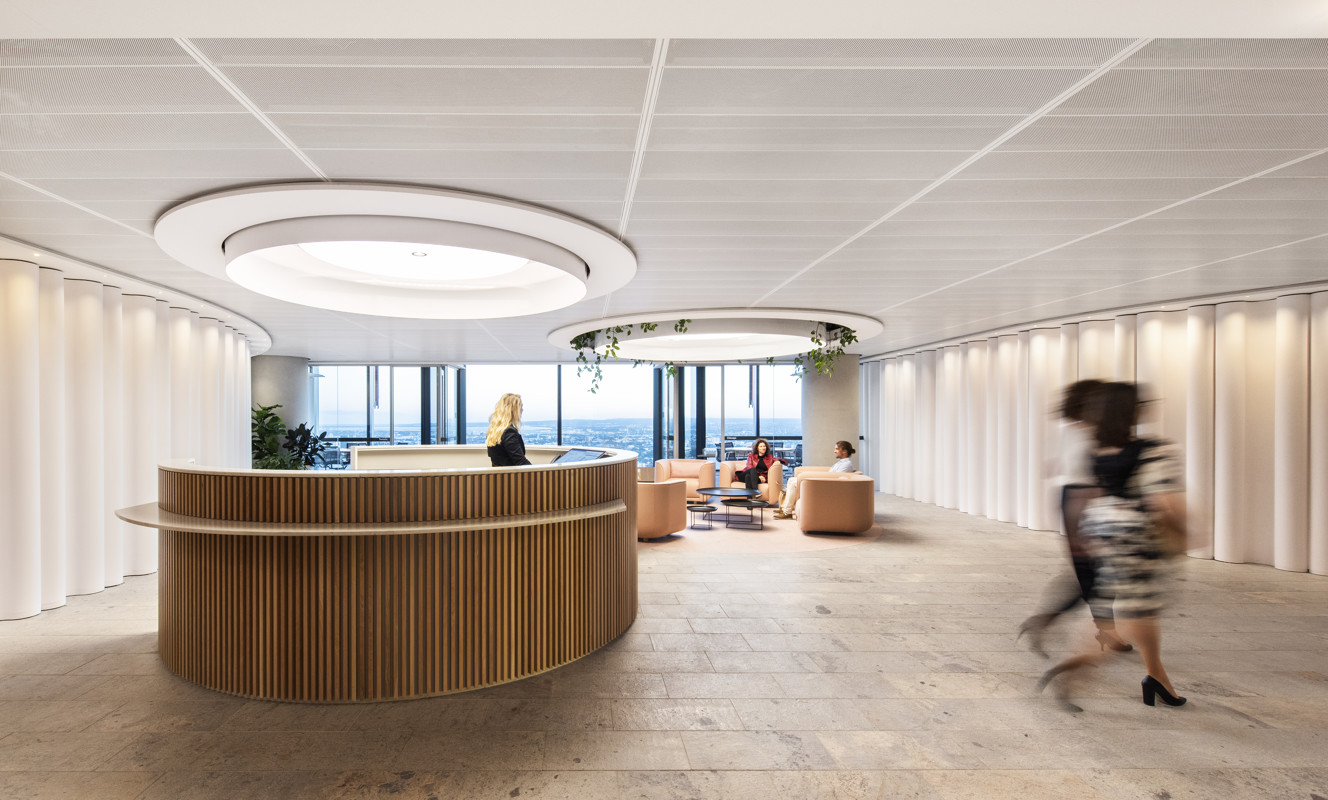 BMc-Lrg -330-Com (2).jpg