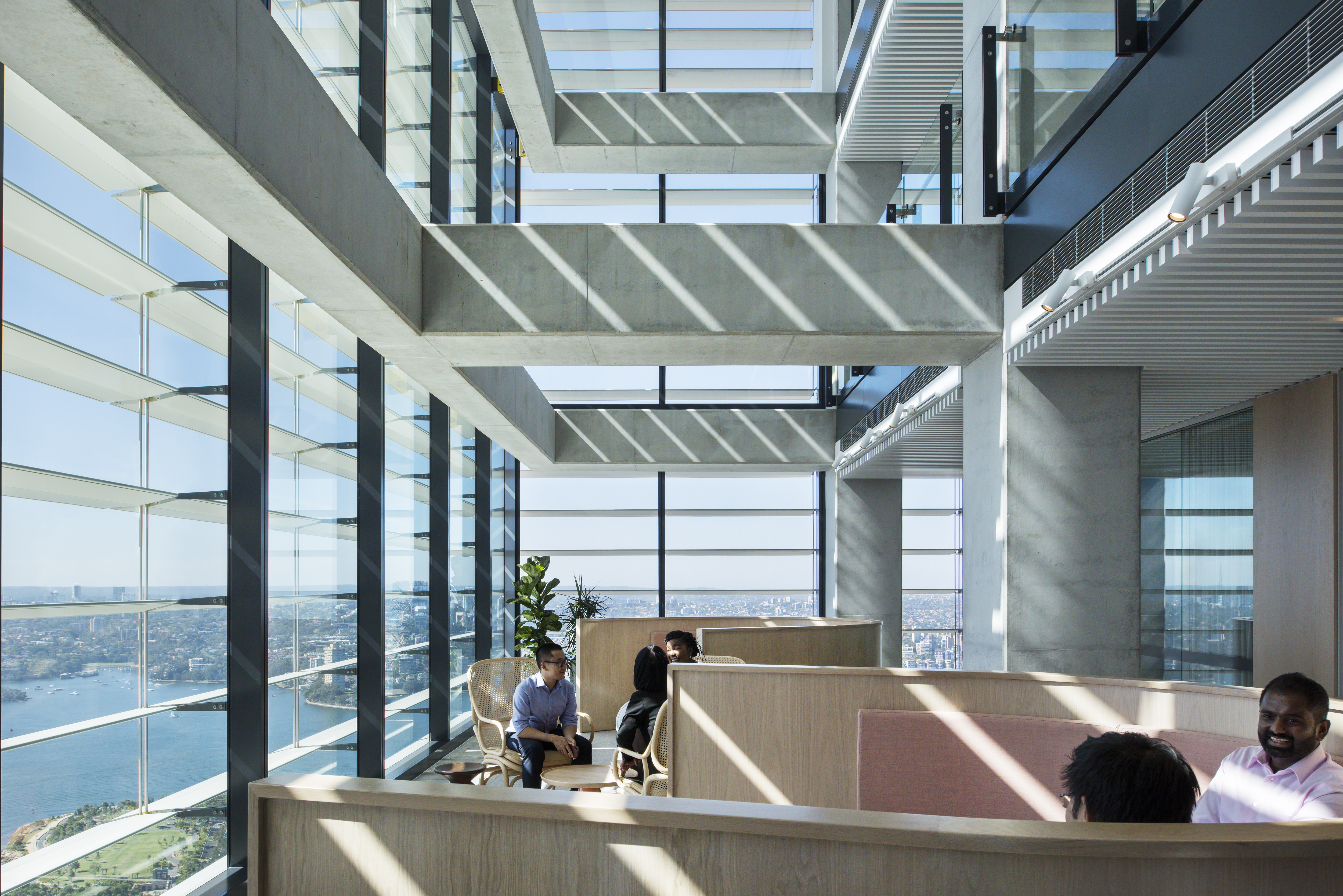 BMc-Lrg-750-Com (5).jpg