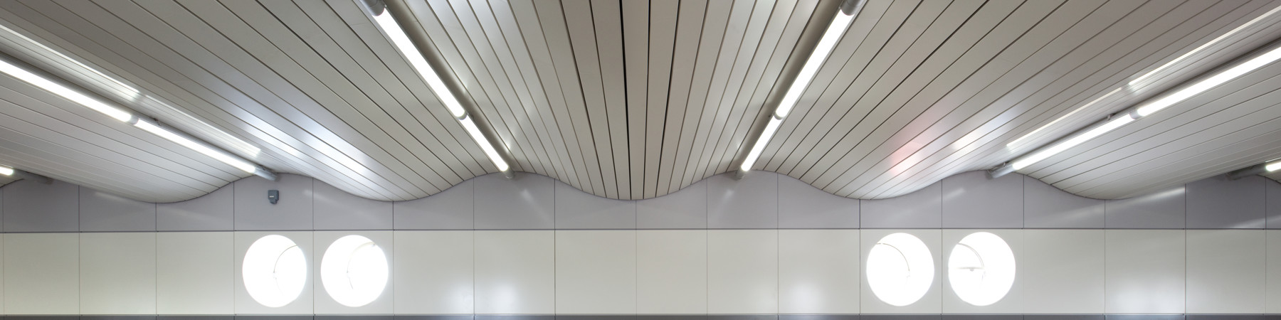 MKStation-TRA-720-Wall-Curved (1).jpg (1)