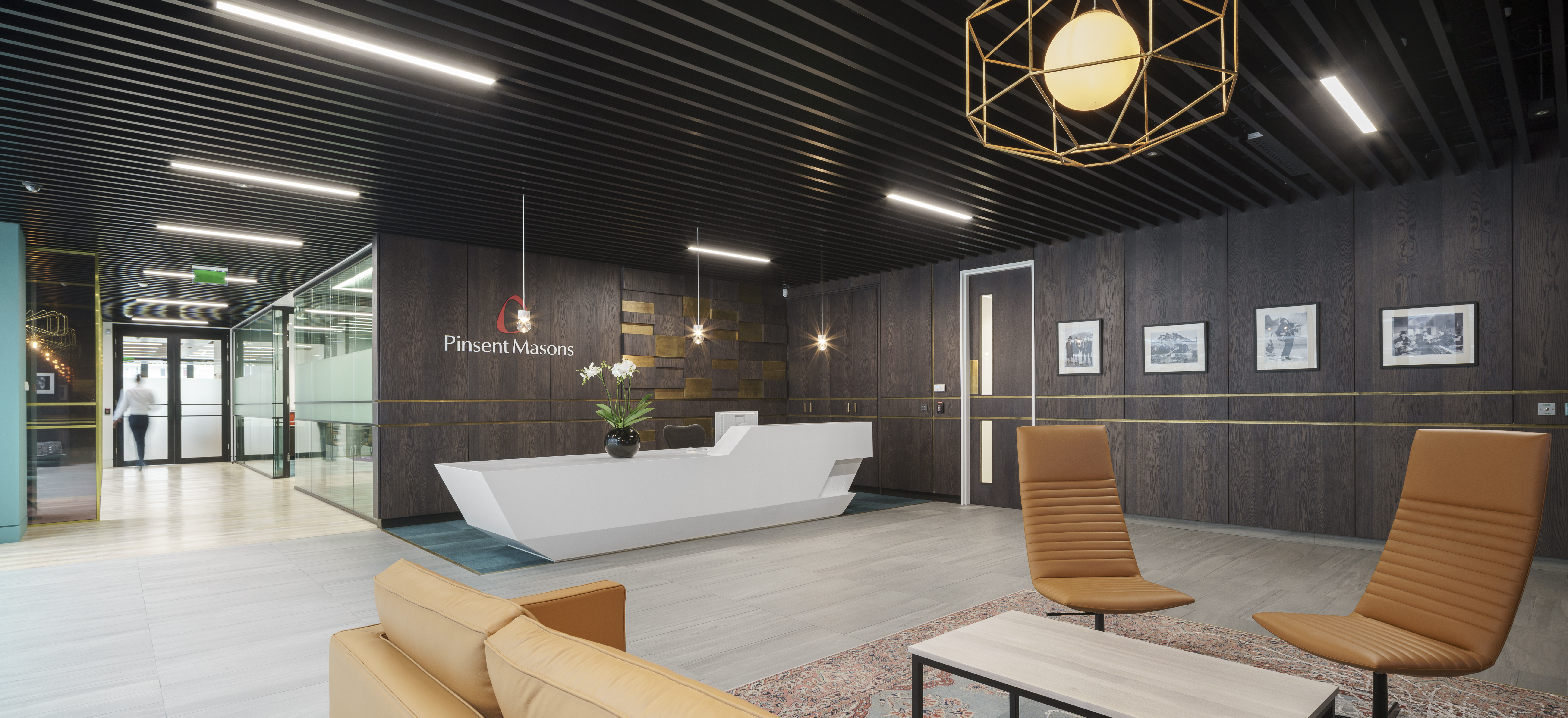 Pin-Lrg-740-Com (2).jpg