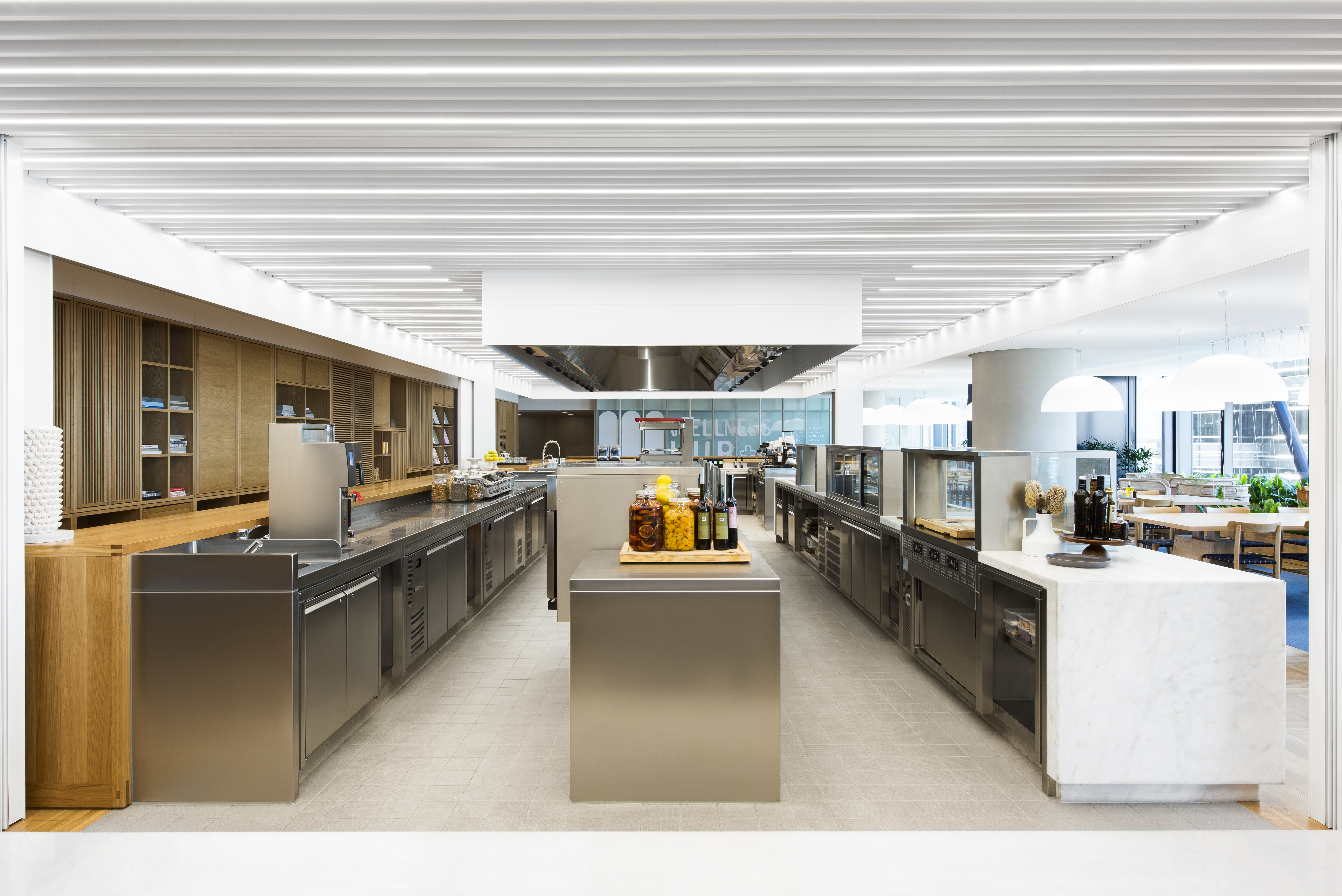 Lend-Lrg-750-com (1).jpg (1)