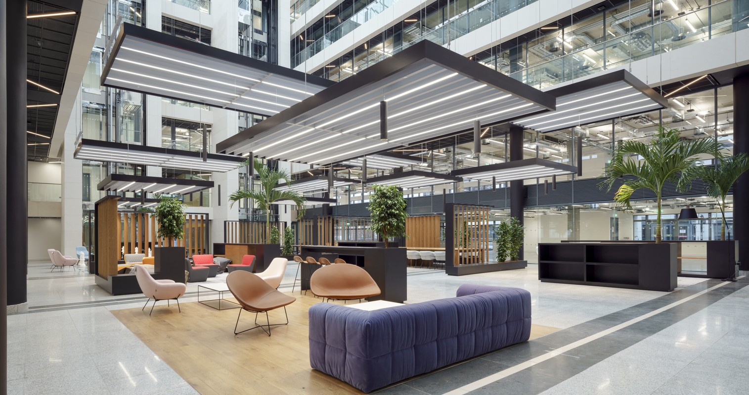 Atrium-Lrg-740-com (1)-min.jpg