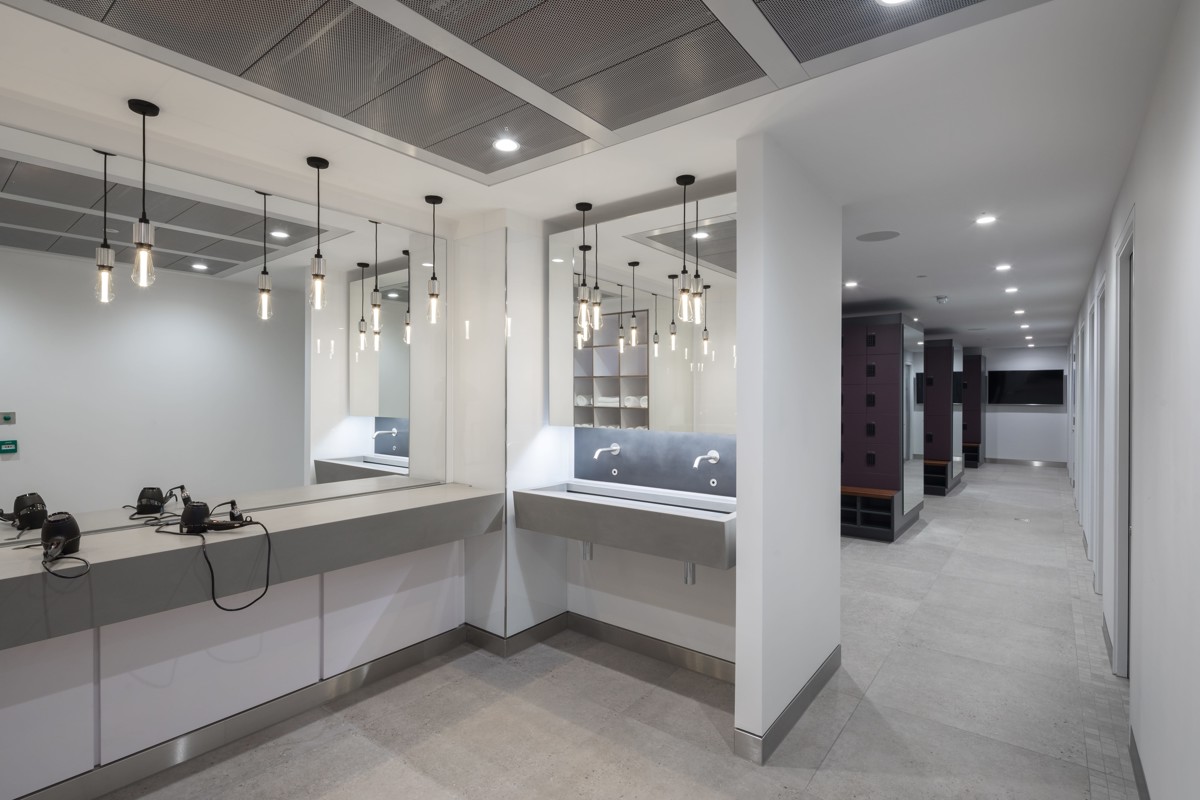 90Fet-Lrg-330-com (2)-min.jpg