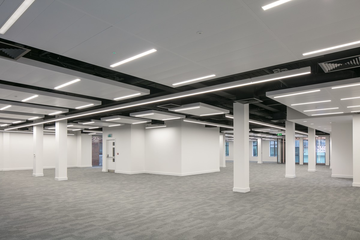 340Dean-Sml-330-Com (1).jpg