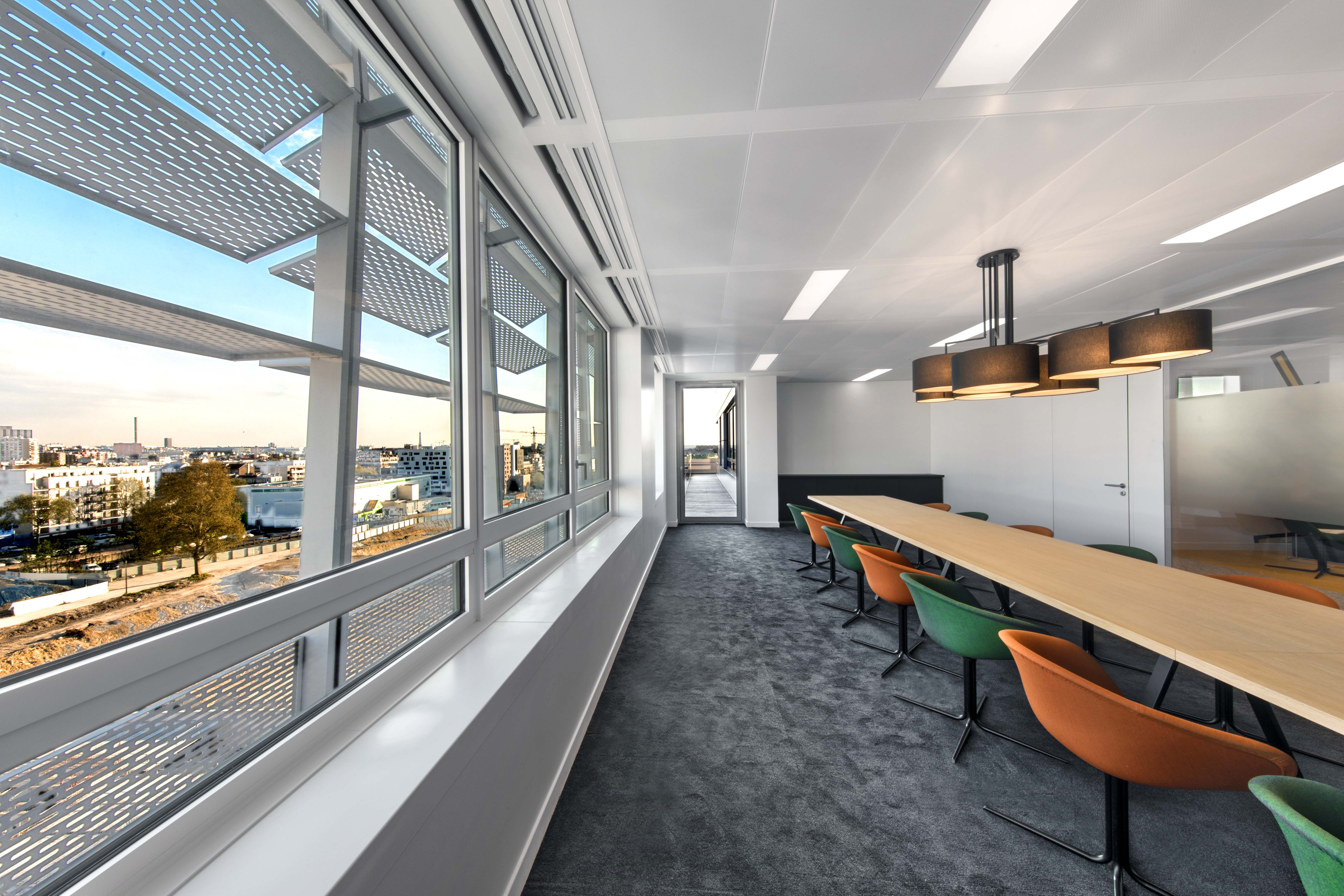 INFLUENCE ZAC-sml-330-com (4).jpg