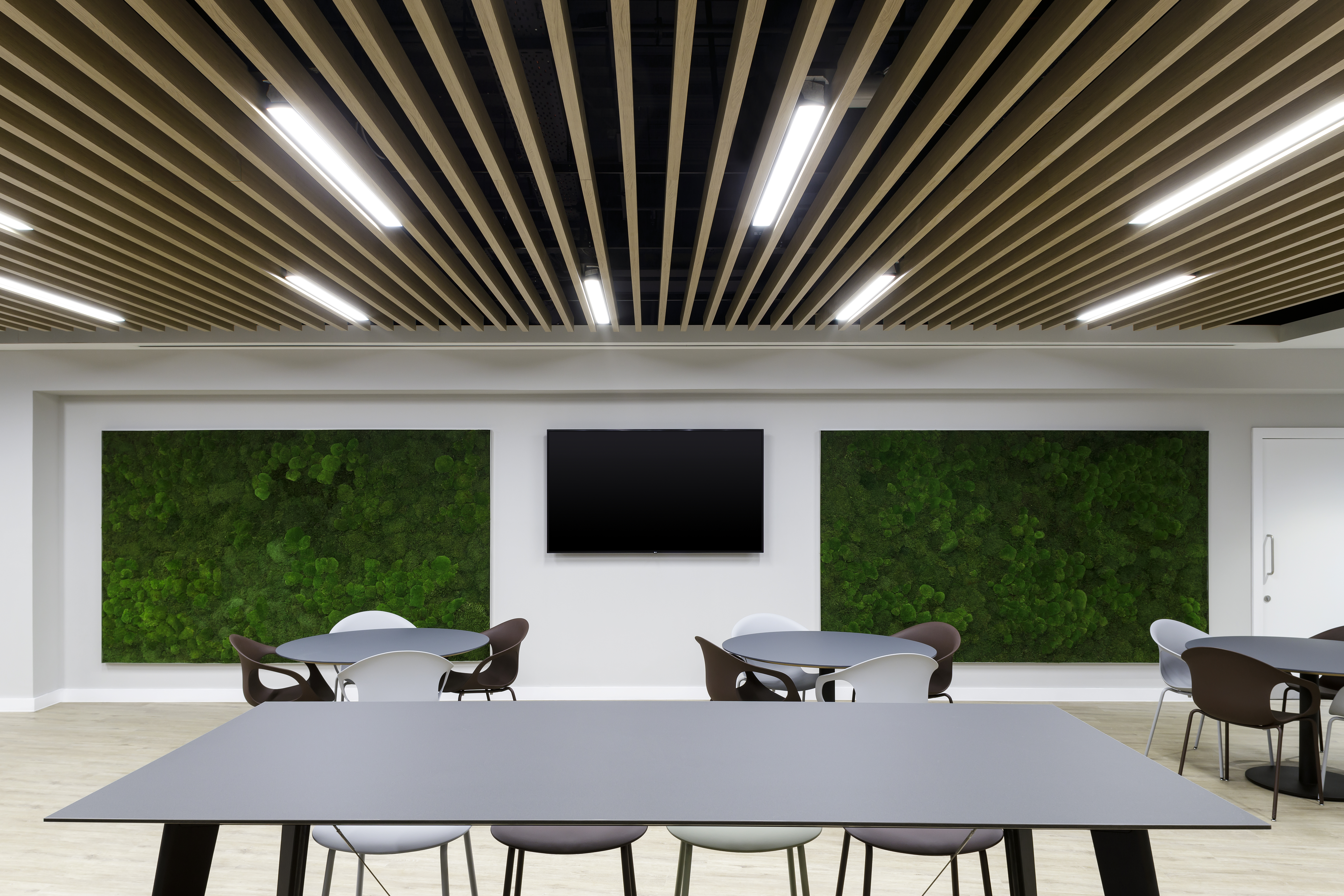 191Westgeorge Lrg 740 Sub Com (3)