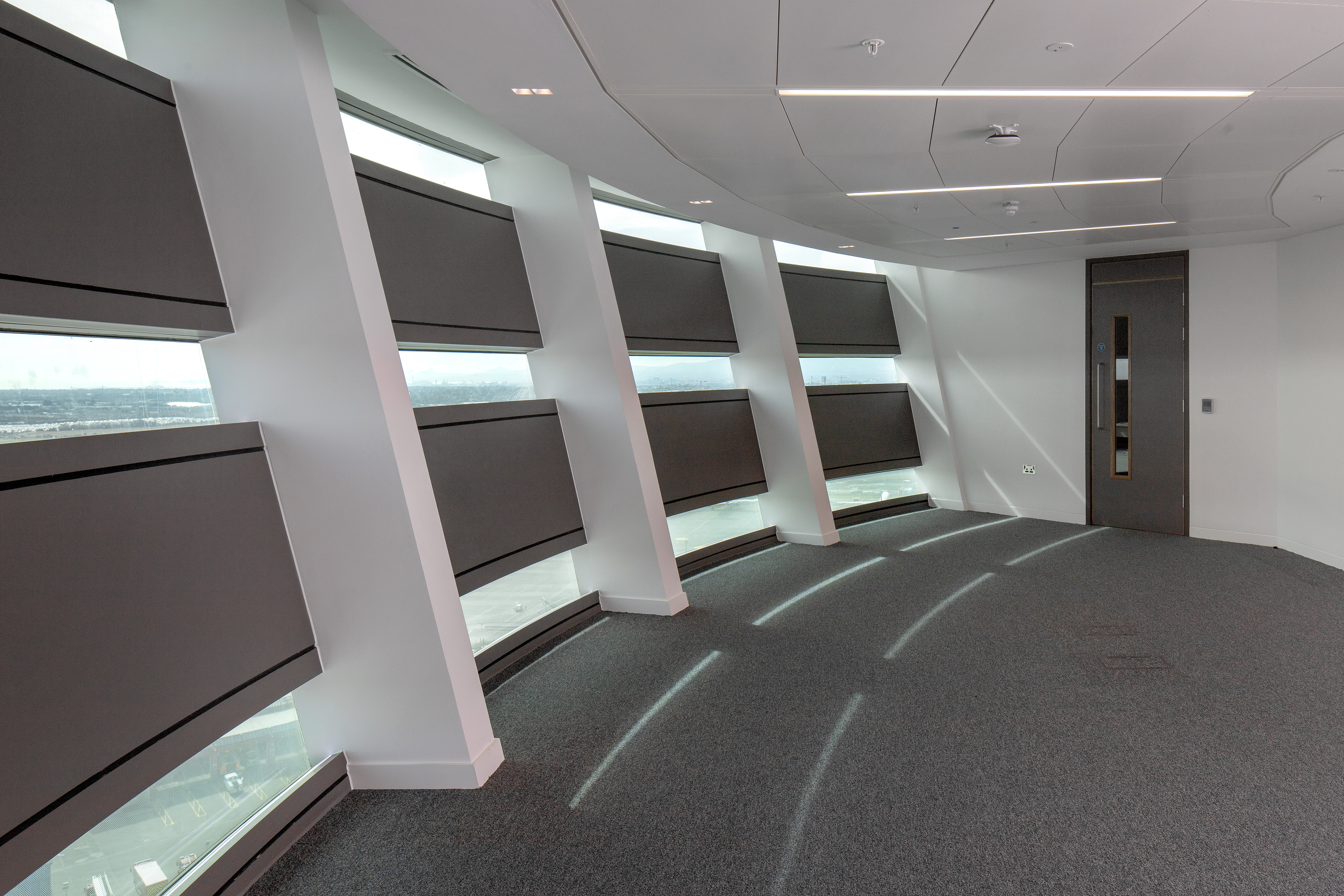 VCT Lrg 200&330 Hybrid Com (1)