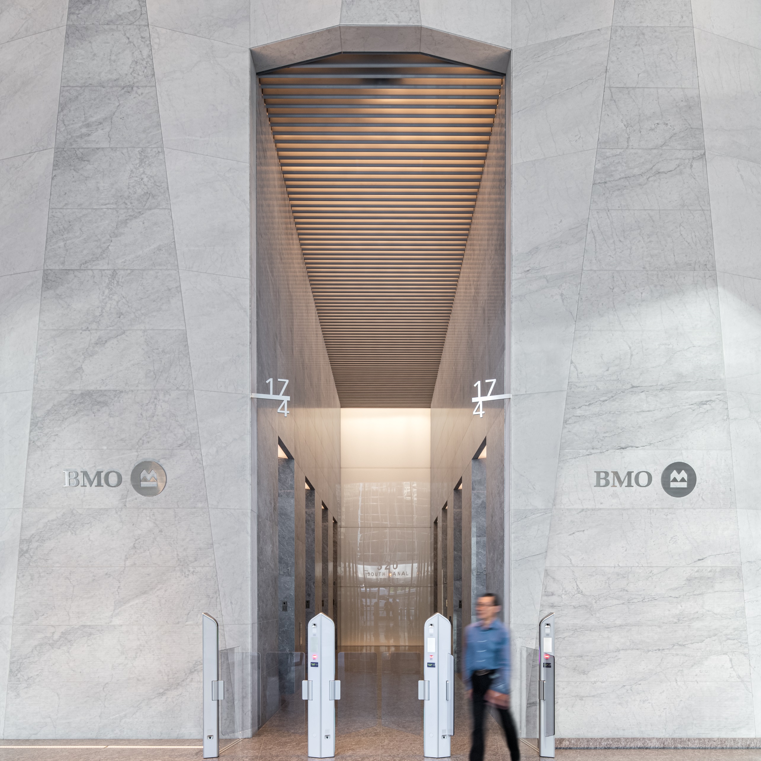 320 S Canal 2569X2688