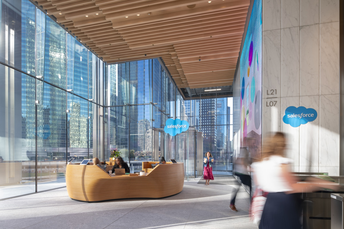 Salesforce Chicago Lobby Nick Ulivieri Photography WEB 2