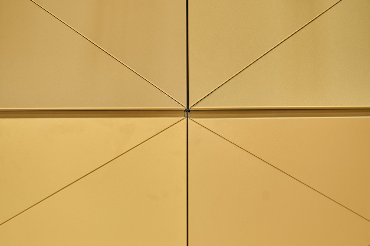 331 Corcega SAS200 PPC Chrome Residential Lrg (15)