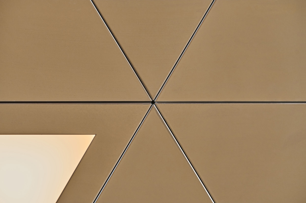 331 Corcega SAS200 PPC Chrome Residential Lrg (6)