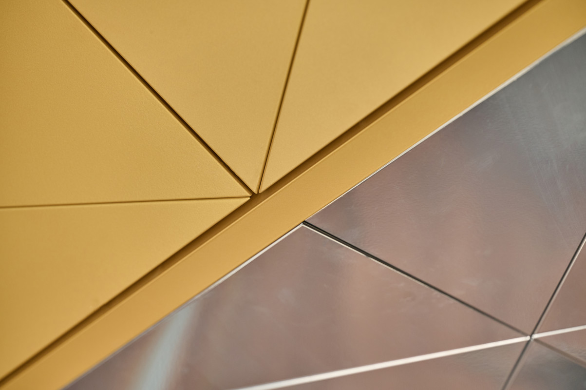 331 Corcega SAS200 PPC Chrome Residential Lrg (11)